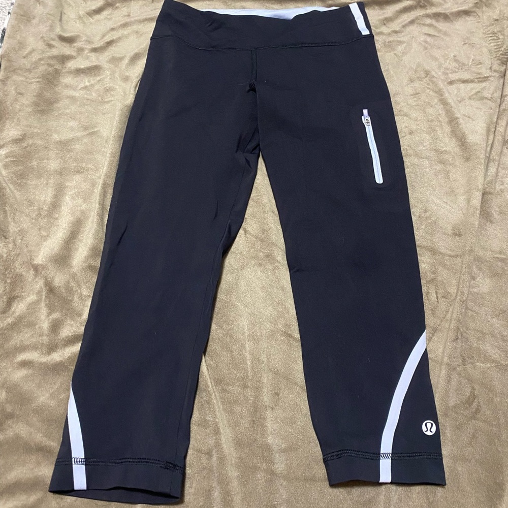 Lululemon Run Inspire Crop II Black Mint Moment